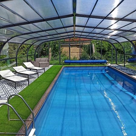 La Petellerie, Maison De Campagne Avec Piscine Pour Un Sejour Detente Moyon 외부 사진