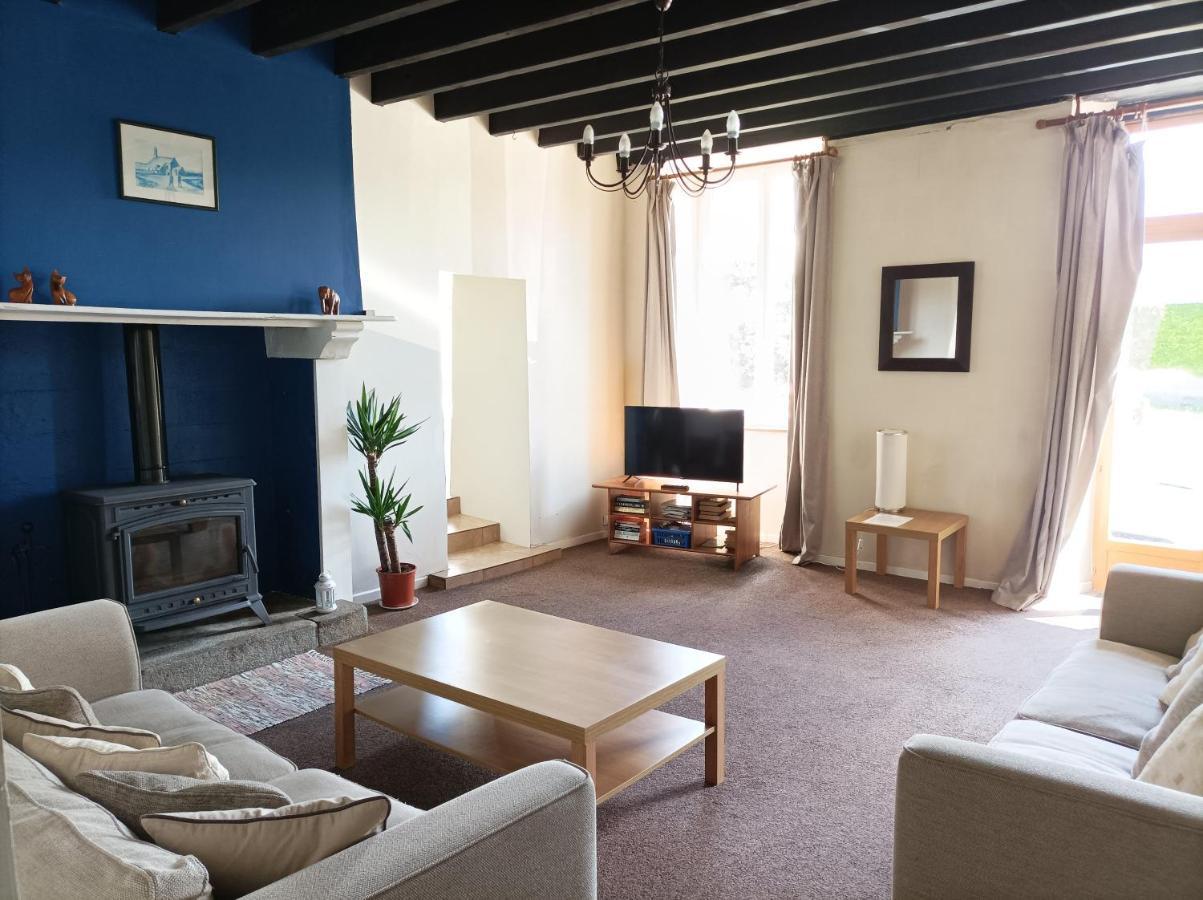 La Petellerie, Maison De Campagne Avec Piscine Pour Un Sejour Detente Moyon 외부 사진